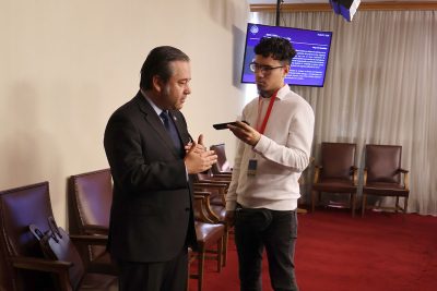 Periodismo new2-est-entrevistando-400x267